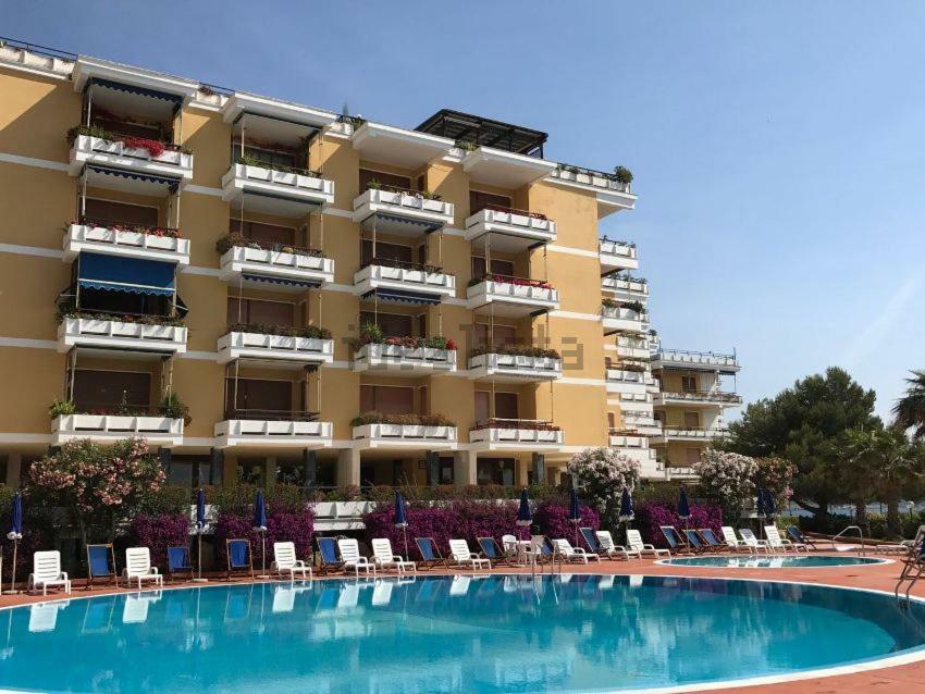 San Lorenzo Grande San Lorenzo al Mare Εξωτερικό φωτογραφία